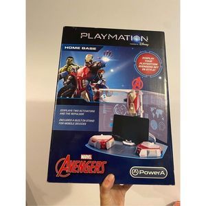 marvel comics disney figure Playmation Avengers home base